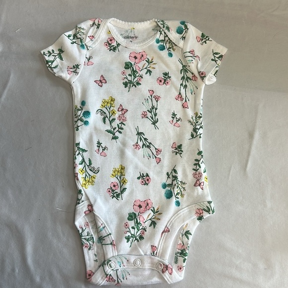 Carter’s - NWOT - Baby One Piece Set - Pink, White, blue - Picture 8 of 11